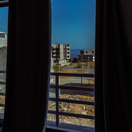 Beautiful And Brand New 2 Bedrooms Apartment/ Magnifico E Novo Apartamento T2 Praia Extérieur photo