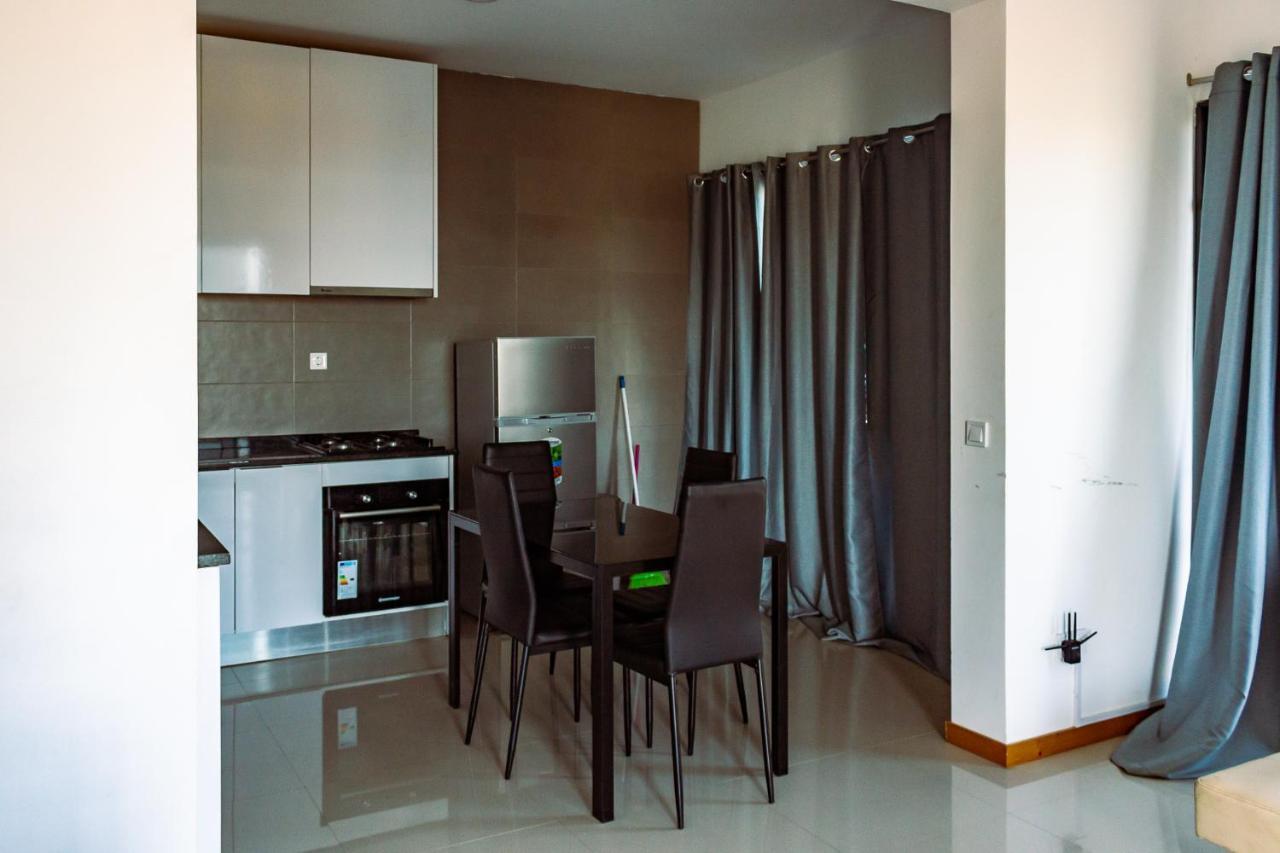 Beautiful And Brand New 2 Bedrooms Apartment/ Magnifico E Novo Apartamento T2 Praia Extérieur photo